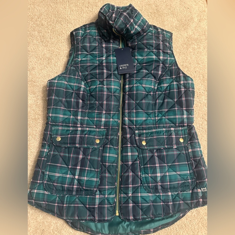 NWT! Crown & Ivy Blue Plaid Puffer Vest Size Small